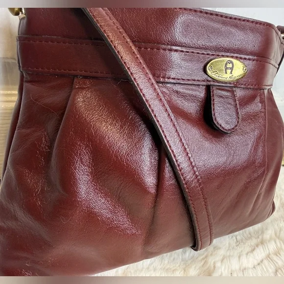 ETIENNE AIGNER SNAP FLEX-FRAME CLOSURE OXBLOOD BURGUNDY CORDOVAN CROSSBODY BAG - Picture 8 of 14